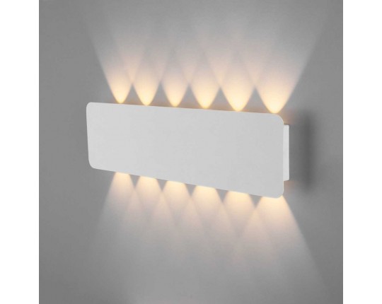 Настенный светодиодный светильник Elektrostandard Angle 40139/1 Led белый a055777