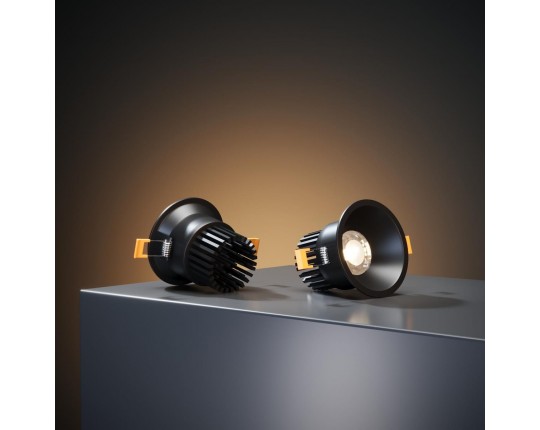 Встраиваемый светодиодный светильник Elektrostandard Lin 15266/LED 7W 3000K BK черный a063926