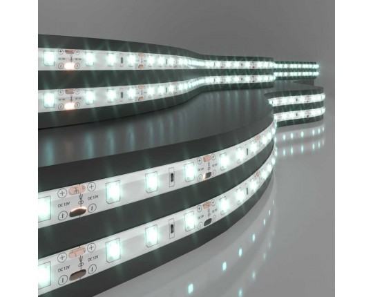 Светодиодная влагозащищенная лента Elektrostandard 4,8W/m 60LED/m 2835SMD холодный белый 5M a040996