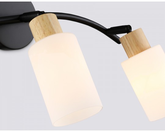  Настенно-потолочный спот в стиле лофт TR8722/3 BK/WD черный/дерево E14/3 max 60W 580*100*210