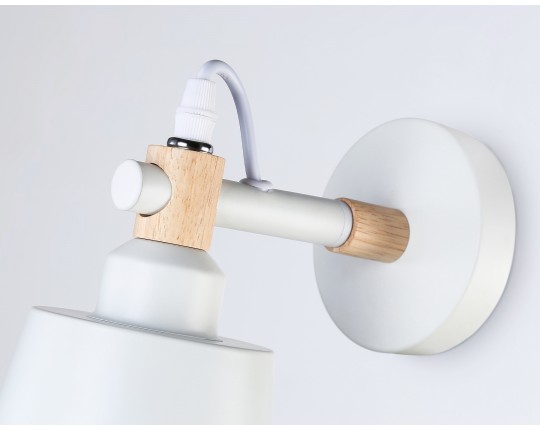  Настенный светильник со сменной лампой TR82212 WH/LW белый/светлое дерево E27 max 40W 230*130*190