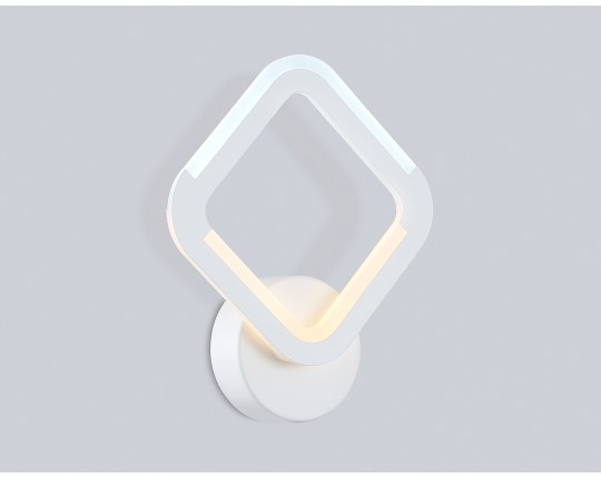  Светильник светодиодный настенный FA8951 WH белый 10W 3000-6000K 245*205*50