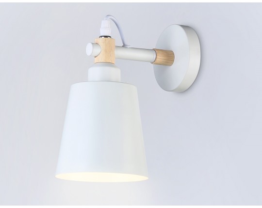  Настенный светильник со сменной лампой TR82212 WH/LW белый/светлое дерево E27 max 40W 230*130*190