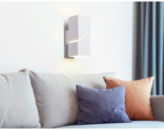  Настенный светильник со сменной лампой FW2474 WH белый G9 max 40W 155*60*90