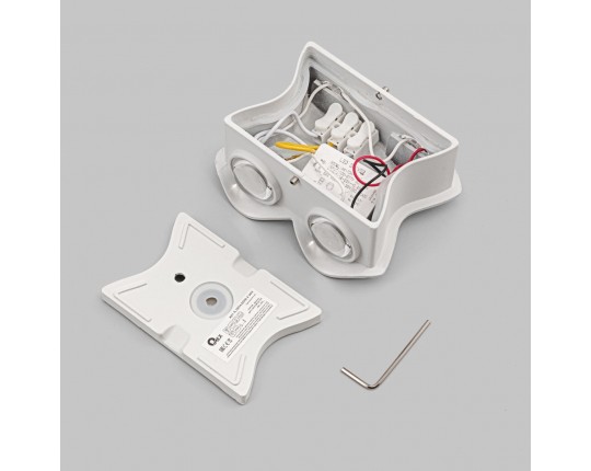 Светильник настенный LED 4x1W 4200K Белый 220V IP54 IL.0014.0019-4-WH