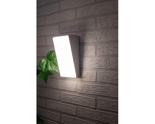 Уличный настенный светодиодный светильник Mantra Solden 7073