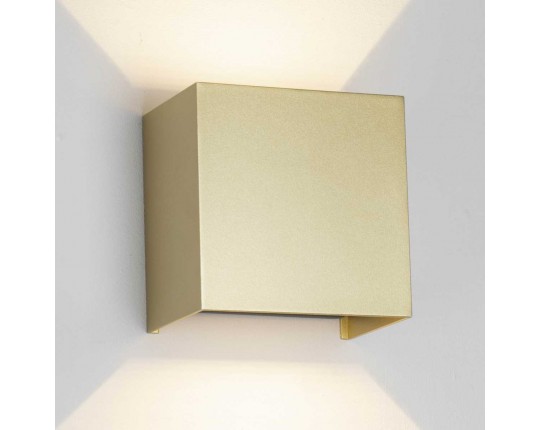 Настенный уличный светильник Mantra DAVOS 9228