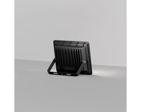 Прожектор светодиодный Maytoni Flood 30W 6500K FL001-L30B6K Прожектор светодиодный Maytoni Flood 30W 6500K FL001-L30B6K