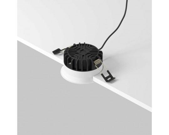 Встраиваемый светильник Maytoni Technical Downlight DL055-8W3K-SEN-W
