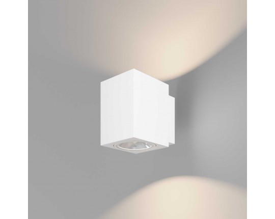 Уличный настенный светильник Maytoni Outdoor Block O507WL-L10W3K Уличный настенный светильник Maytoni Outdoor Block O507WL-L10W3K