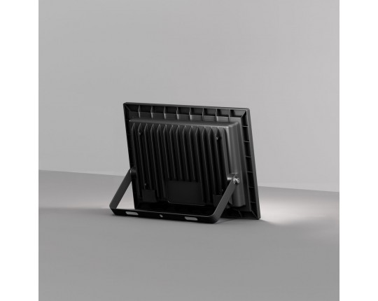 Прожектор светодиодный Maytoni Flood 50W 6500K FL001-L50B6K Прожектор светодиодный Maytoni Flood 50W 6500K FL001-L50B6K