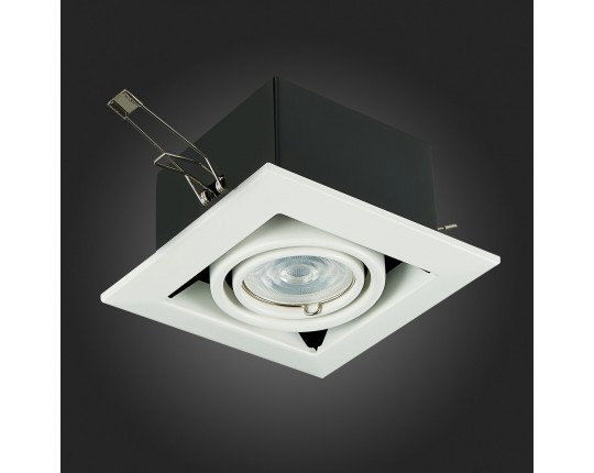 ST250.558.01 Св-к встр. Черный, Белый GU10 1*50W  IP20 L126xW126xH70 220V Без ламп