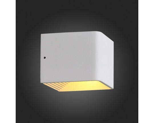 SL455.051.01 Светильник настенный ST-Luce Белый/Белый LED 1*6W 3000K