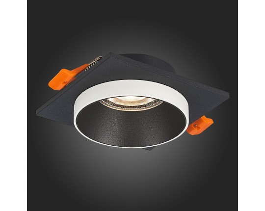 ST206.418.01 Св-к встр. Черный GU10 1*50W  L92xW92xH38 220V Без ламп