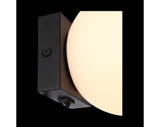 SL1581.401.01 Светильник настенный ST-Luce Черный/Белый LED 1*5W 3200K