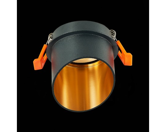 ST214.408.01 Св-к встр. Черный GU10 1*50W  IP20 L68xW68xH68 220V Без ламп