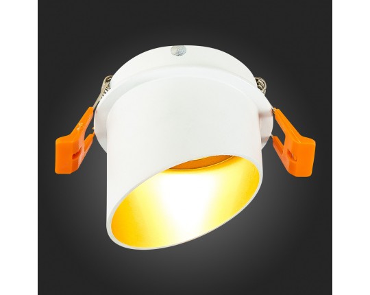 ST214.508.01 Св-к встр. Белый GU10 1*50W  IP20 L68xW68xH68 220V Без ламп