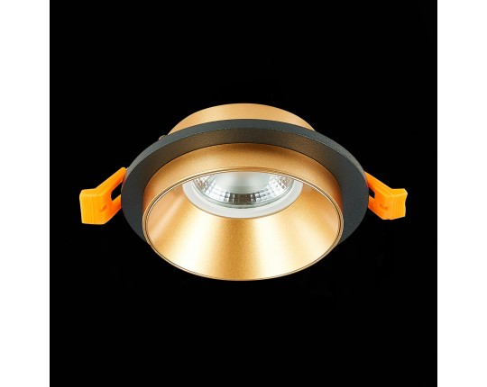 ST206.248.01 Св-к встр. Черный GU10 1*50W  IP20 D92xH38 220V Без ламп