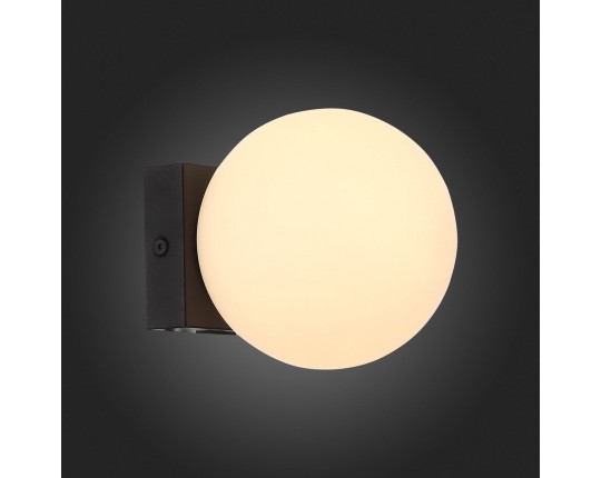 SL1581.401.01 Светильник настенный ST-Luce Черный/Белый LED 1*5W 3200K