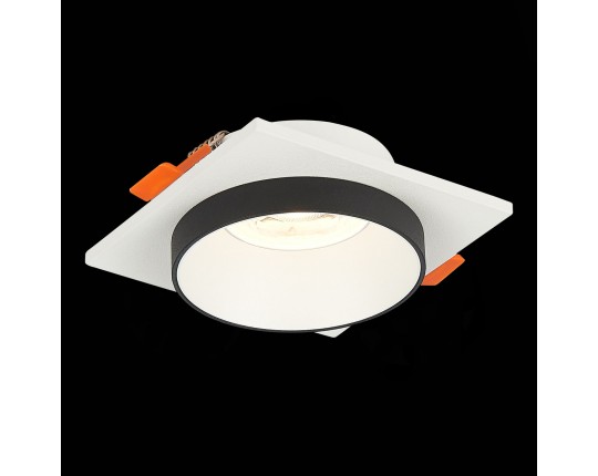 ST206.518.01 Св-к встр. Белый GU10 1*50W  L92xW92xH38 220V Без ламп